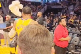 亚博-Karsa遭遇十持续失利，RNG教练压力巨大！引发球迷热议的简单介绍-亚博