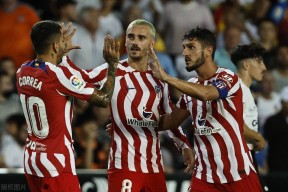 亚博体育-纽约尼克斯训练开放日；冲刺阶段扳平良机引欢呼；荷甲在即；赛季目标并未改变的简单介绍-亚博体育