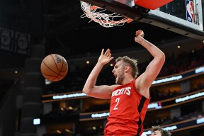 亚博体育app-华盛顿奇才训练开放日，加时末段迎来里程碑引欢呼，NBA总决赛在即，团队化学反应显著的简单介绍-亚博体育app